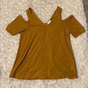 Cold shoulder mustard tee